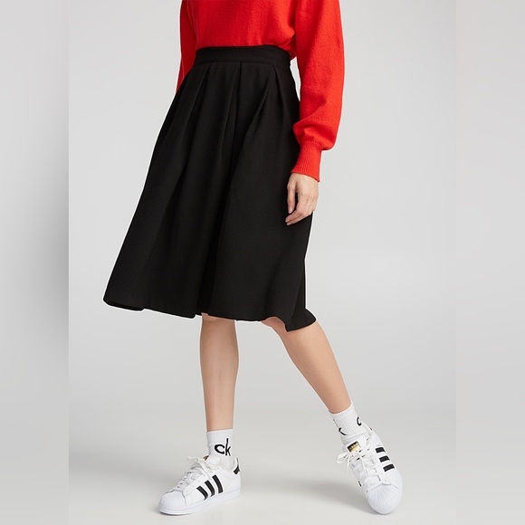 Korean Brand Box Pleated Midi Skirt - Picture 1 of 11